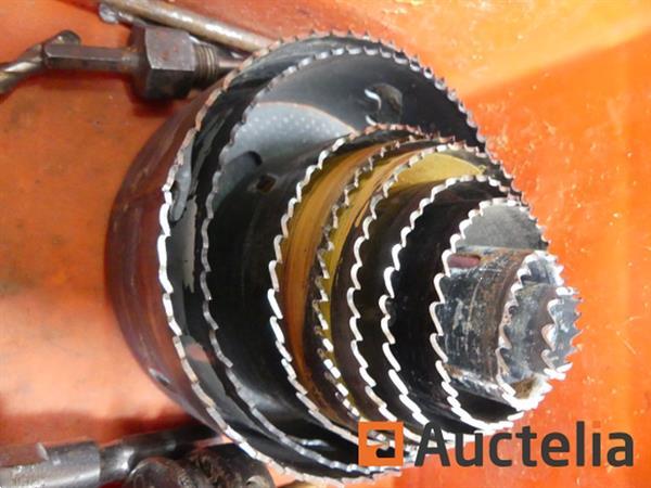 Grote foto hardware met 1 doos gatenzaag doe het zelf en verbouw onderdelen en accessoires