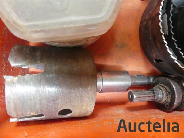 Grote foto hardware met 1 doos gatenzaag doe het zelf en verbouw onderdelen en accessoires