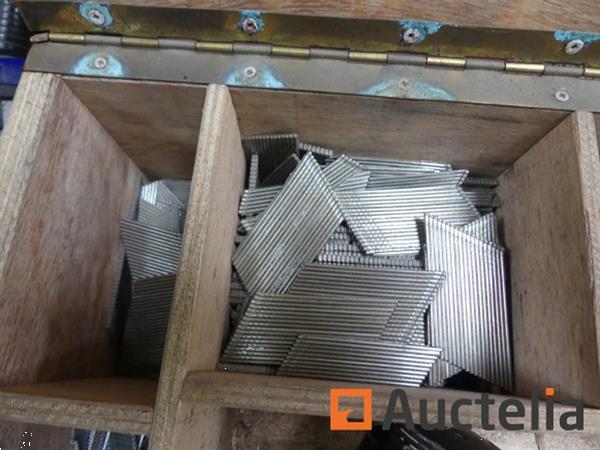 Grote foto 3 bostich pneumatische spijkermachines doe het zelf en verbouw gereedschappen en machines