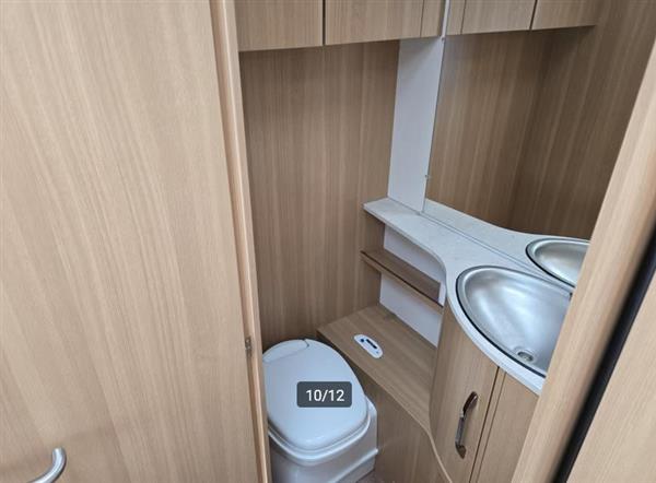 Grote foto lmc m nsterland 450 style 2022 queens bed mover caravans en kamperen caravans