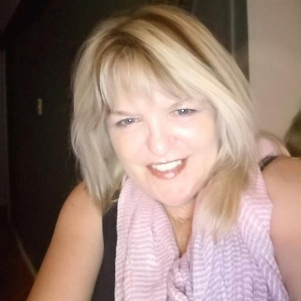 Grote foto wil je mij en mijn zoon de nodige liefde geven contacten en berichten vrouw zoekt man