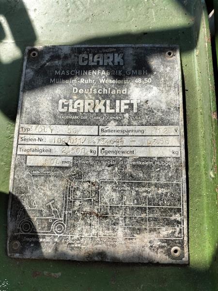Grote foto heftruck clark agrarisch heftrucks
