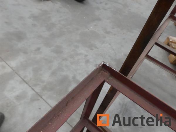 Grote foto 2 niet verwijderbare metalen planken doe het zelf en verbouw hefwerktuigen
