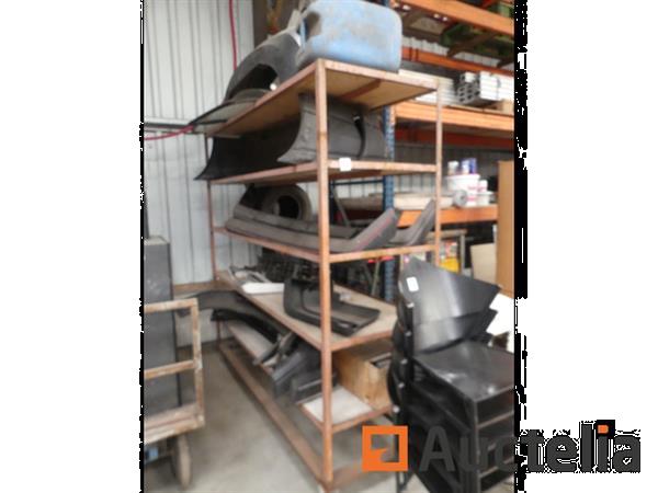 Grote foto niet verwijderbare metalen plank en inhoud doe het zelf en verbouw hefwerktuigen