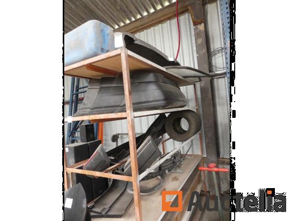 Grote foto niet verwijderbare metalen plank en inhoud doe het zelf en verbouw hefwerktuigen