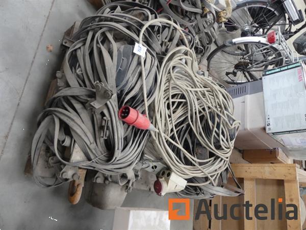 Grote foto 3 elektrische takels merk en model onbekend doe het zelf en verbouw hefwerktuigen