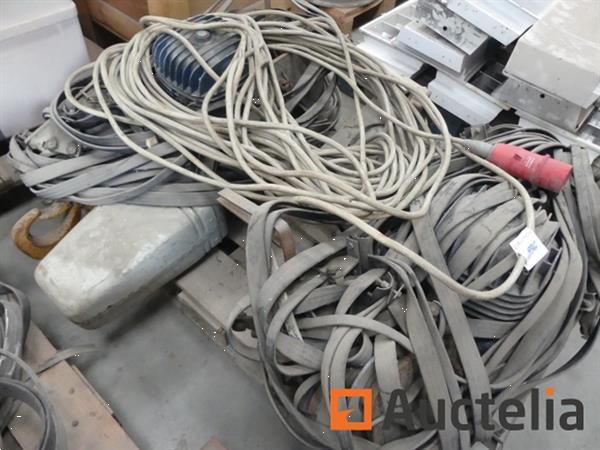 Grote foto 3 elektrische takels merk en model onbekend doe het zelf en verbouw hefwerktuigen