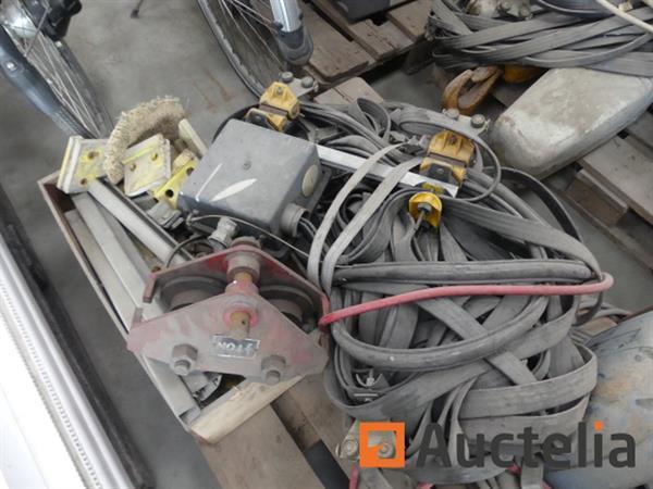 Grote foto 3 elektrische takels merk en model onbekend doe het zelf en verbouw hefwerktuigen