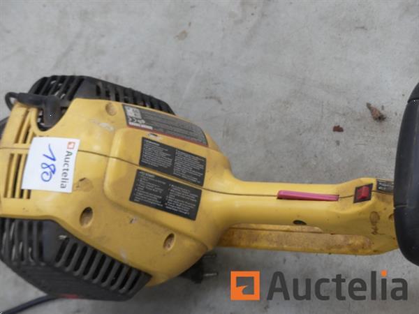 Grote foto 2 snaartrimmers tuin en terras overige tuin en terras