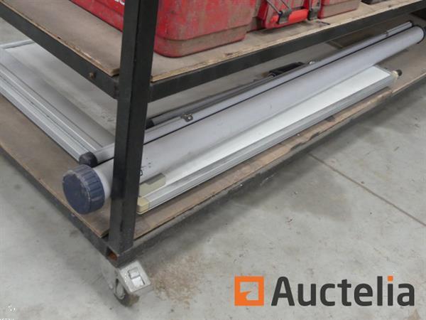 Grote foto metalen planken die niet kunnen worden gedemonteerd doe het zelf en verbouw hefwerktuigen
