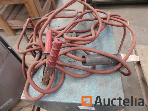 Grote foto de machine van het booglassen generator op benzinemotor doe het zelf en verbouw ijzerwaren en bevestigingsmiddelen