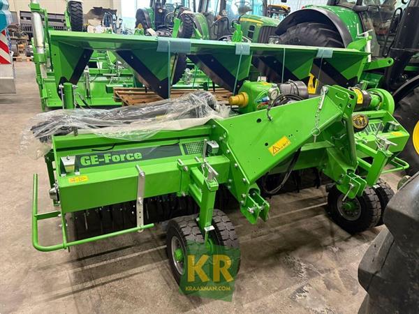 Grote foto avr ge force 30172 agrarisch akkerbouw