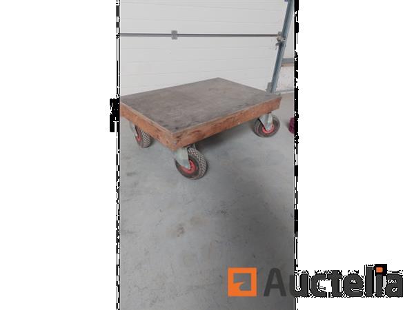 Grote foto kar met wielen doe het zelf en verbouw hefwerktuigen