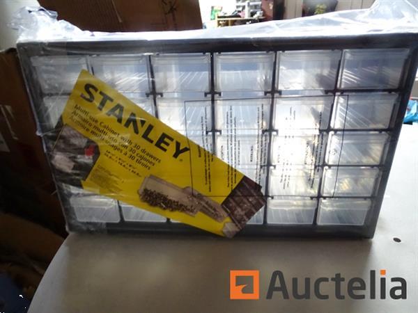Grote foto stanley doos met 30 vakken 1 93 980 agrarisch oogstmachines