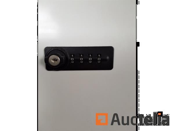 Grote foto 2 x gispen lockerkast wit blauw doe het zelf en verbouw hefwerktuigen