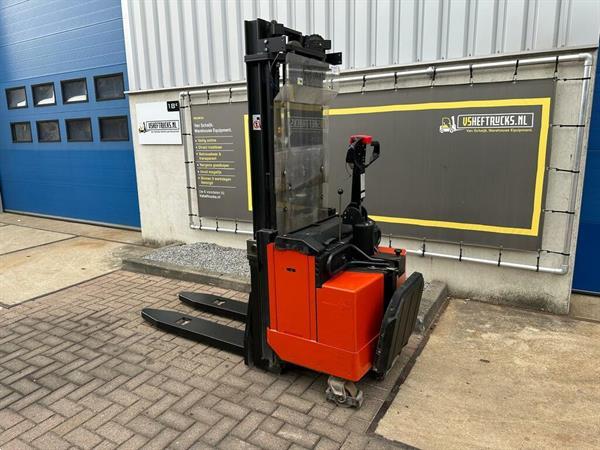 Grote foto vs 22202 elektrische triplex stapelaar bt freelift 4500mm doe het zelf en verbouw hefwerktuigen