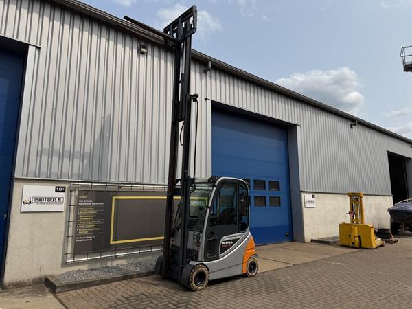 Grote foto vs 22205 elektrische triplex heftruck still rx20 20p vorkenspreider agrarisch heftrucks