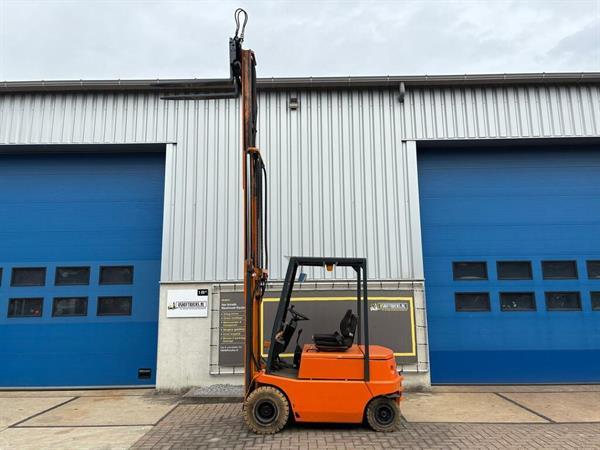 Grote foto vs 22206 elektrische triplex heftruck still vorkenspreider agrarisch heftrucks