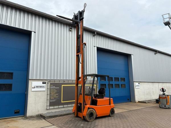Grote foto vs 22206 elektrische triplex heftruck still vorkenspreider agrarisch heftrucks