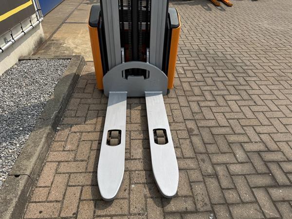 Grote foto vs 22207 elektrische triplex stapelaar still freelift 5.466mm accu2019 doe het zelf en verbouw hefwerktuigen