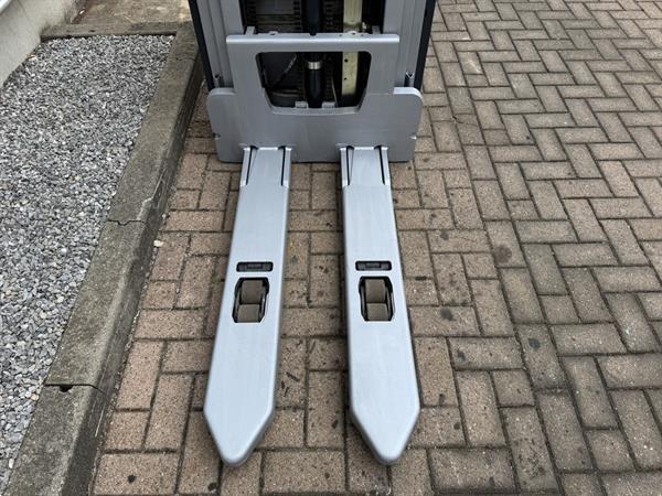 Grote foto vs 22213 elektrische stapelaar still exvsf14i 5.316mm initiele lift doe het zelf en verbouw hefwerktuigen