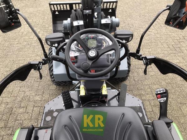 Grote foto giant g2700e 28194 agrarisch akkerbouw