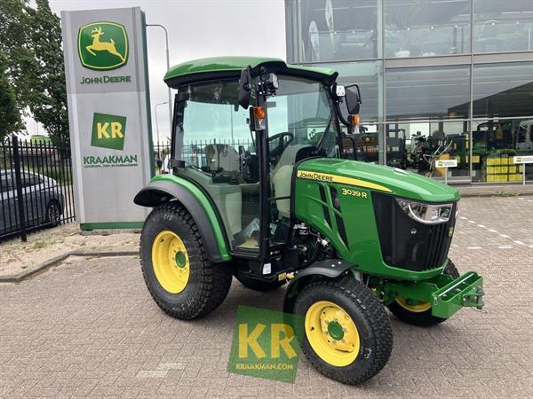 Grote foto john deere 3039r 694696 agrarisch akkerbouw