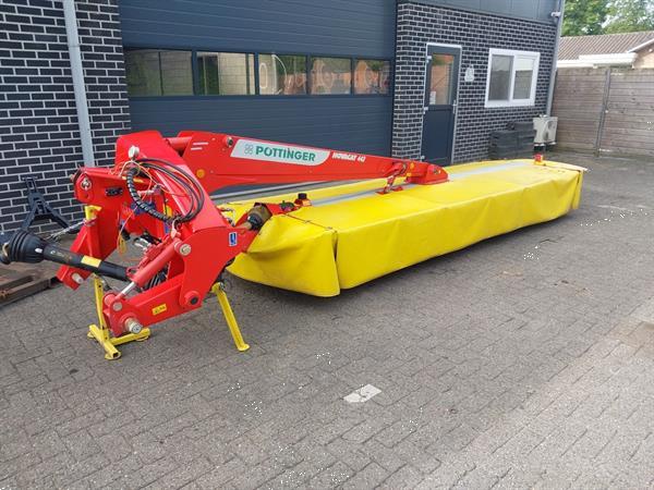 Grote foto pottinger novacat 442 schijvenmaaier zonder kneuzer agrarisch maaiers