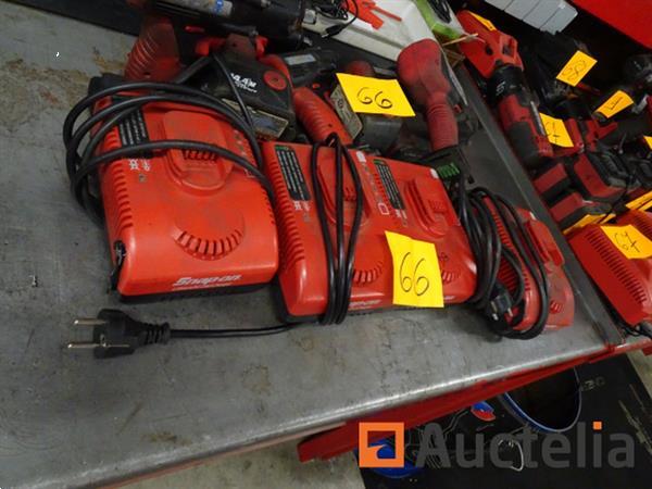 Grote foto 6 snap on batterijvoedingsstoffen 2 batterijen 4 opladers doe het zelf en verbouw onderdelen en accessoires