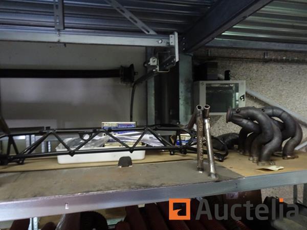 Grote foto inhoud van de plank doe het zelf en verbouw onderdelen en accessoires
