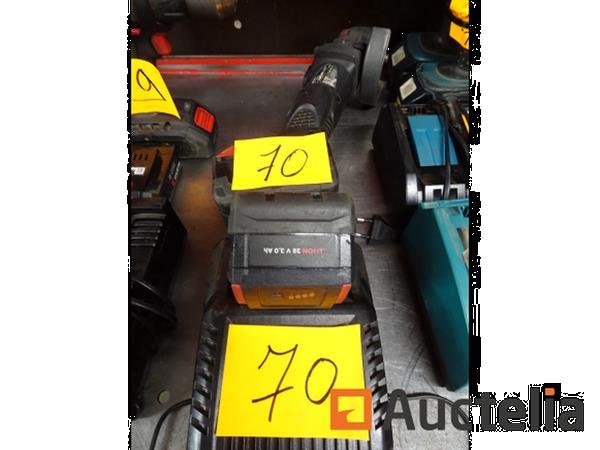 Grote foto w rth ews28 a accu slijpmachine 2 accu 1 oplader doe het zelf en verbouw onderdelen en accessoires