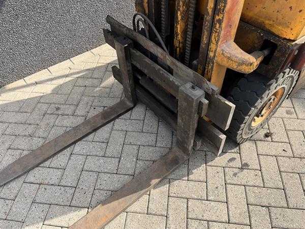Grote foto heftruck forklift om dm1.5 diesel 300cm 1500kg diesel agrarisch heftrucks