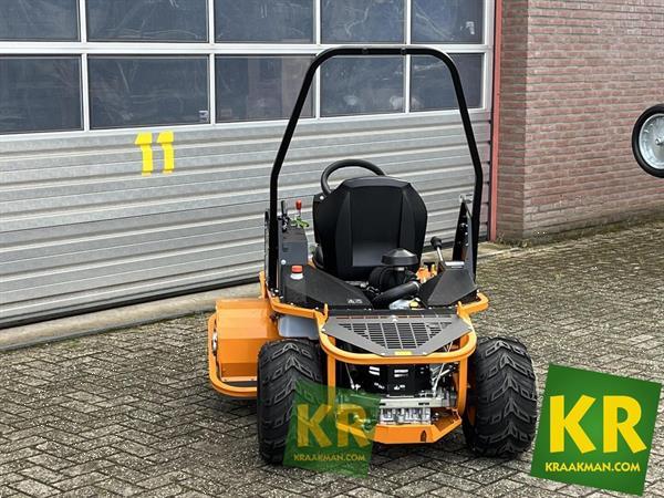 Grote foto as motor 1040 yak 4wd 31196 agrarisch maaiers