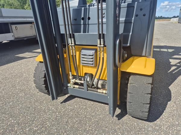 Grote foto jungheinrich efg216 3 wieler elektrisch mast 3f480 2128 uur. agrarisch heftrucks