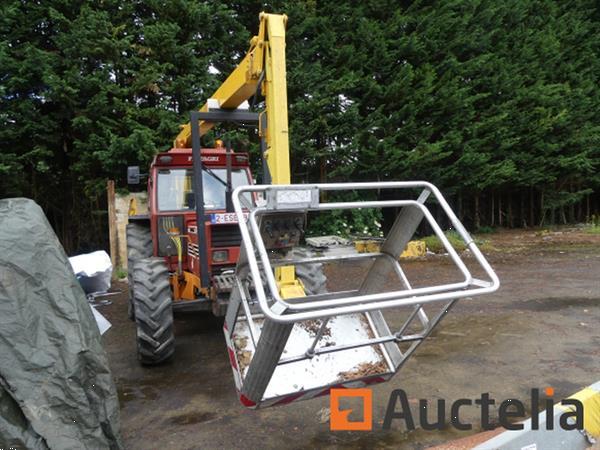 Grote foto landbouwtractor met hoogwerker fiatagri new holland 110 90 dt agrarisch tractoren