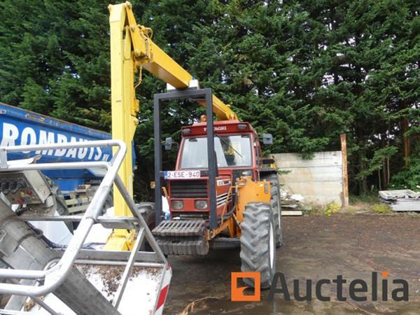 Grote foto landbouwtractor met hoogwerker fiatagri new holland 110 90 dt agrarisch tractoren
