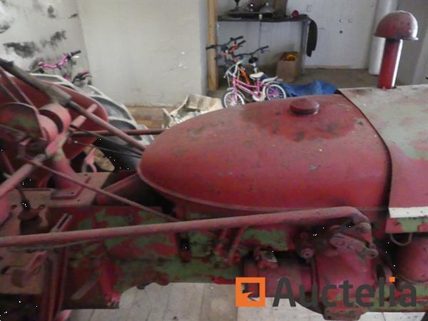 Grote foto vintage collectible tractor te restaureren international harvester fc agrarisch tractoren