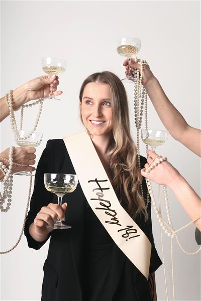Grote foto happy 18 sash cream 76 cm verzamelen overige verzamelingen