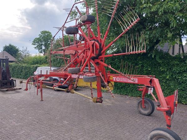 Grote foto pottinger top 800 dubbele hark agrarisch harken