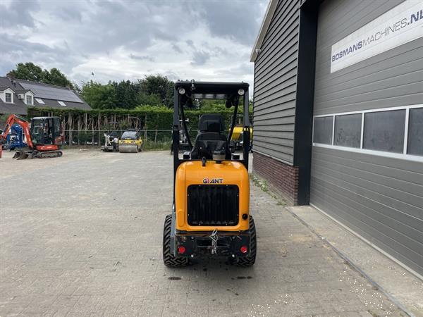 Grote foto giant g1500 hd x tra minishovel bj 2021 182 uur marge agrarisch shovels