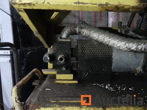 Grote foto machine voor het maken van teervoegen tussen bitteli motospray betonplaten doe het zelf en verbouw onderdelen en accessoires
