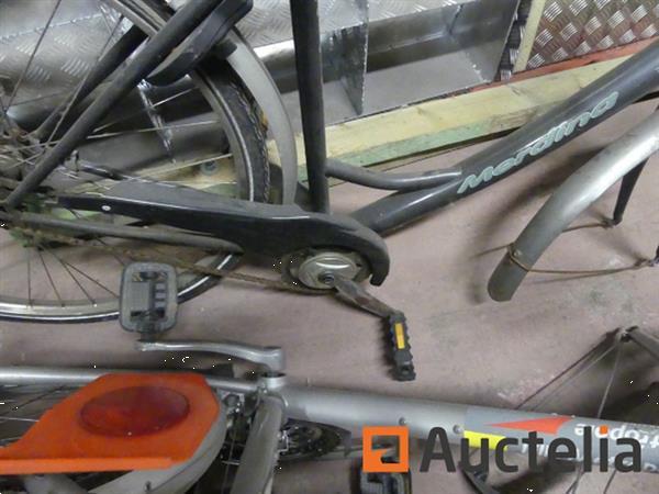 Grote foto 2 fietsen zonder voorwiel step doe het zelf en verbouw overige doe het zelf en verbouw