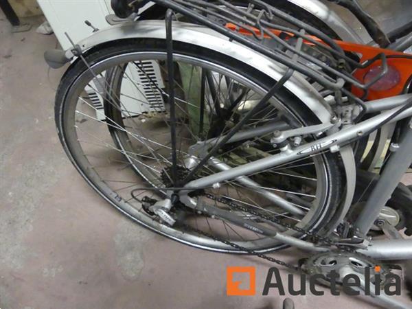Grote foto 2 fietsen zonder voorwiel step doe het zelf en verbouw overige doe het zelf en verbouw