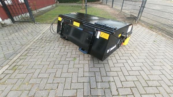 Grote foto bobcat veegborstel met opvangbak 72 inch bj 2018 agrarisch tractor toebehoren