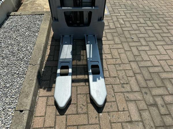 Grote foto vs 22221 elektrische triplex stapelaar still 4.266mm bj2017 doe het zelf en verbouw hefwerktuigen