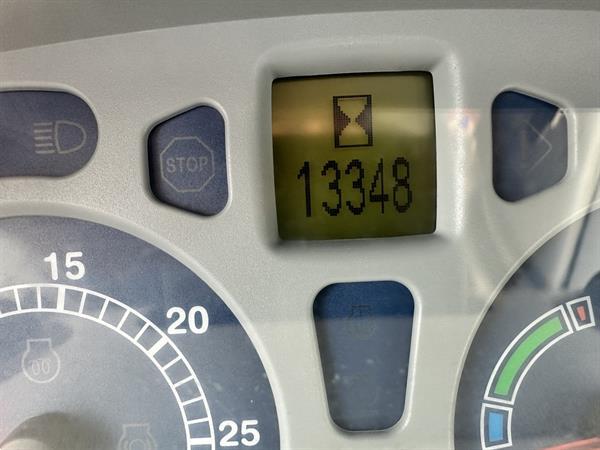 Grote foto new holland t7.210 agrarisch tractoren