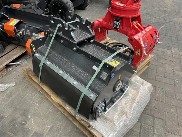 Grote foto cangini benne tc1 80 klepelmaaier nieuw doe het zelf en verbouw kranen en graafmachines