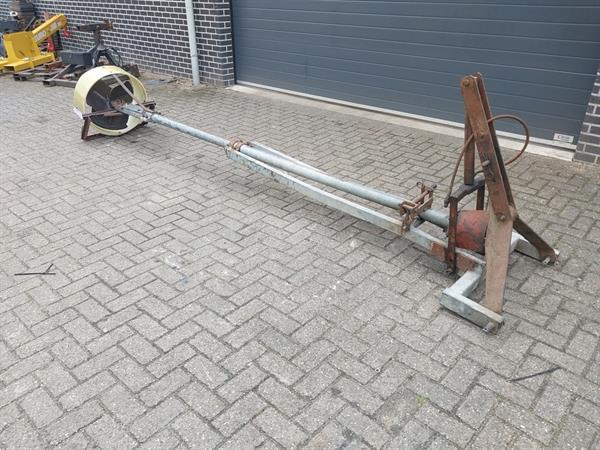 Grote foto reck mestmixer 4 meter lang agrarisch mestpompen