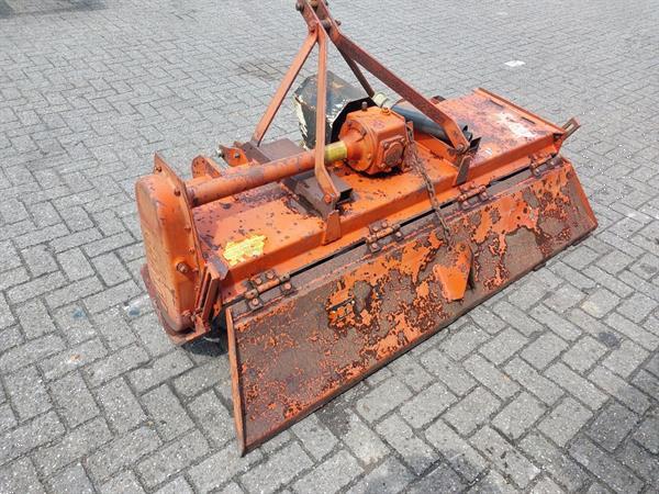 Grote foto agrator al 1800 frees agrarisch akkerbouw