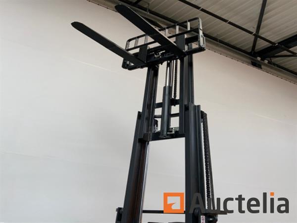 Grote foto noblelift fe4p25qc 2024 vorkheftruck 2.5t agrarisch heftrucks